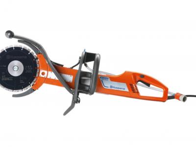 D42 HIRE HAND HELD SAW CUT N BREAK 110V